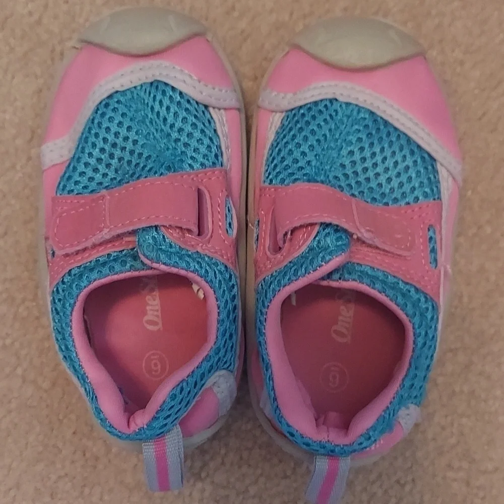 2 pairs Baby Water Shoes - blue pink green - size 6